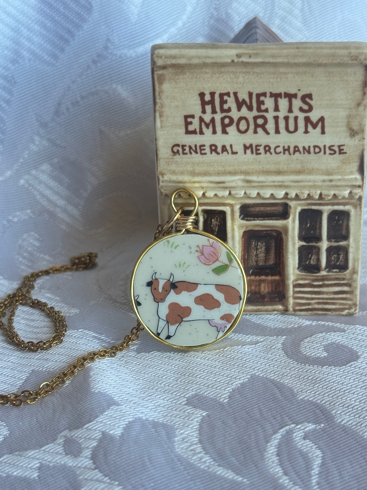 It's A Small World Round, The Spotted One, Gold