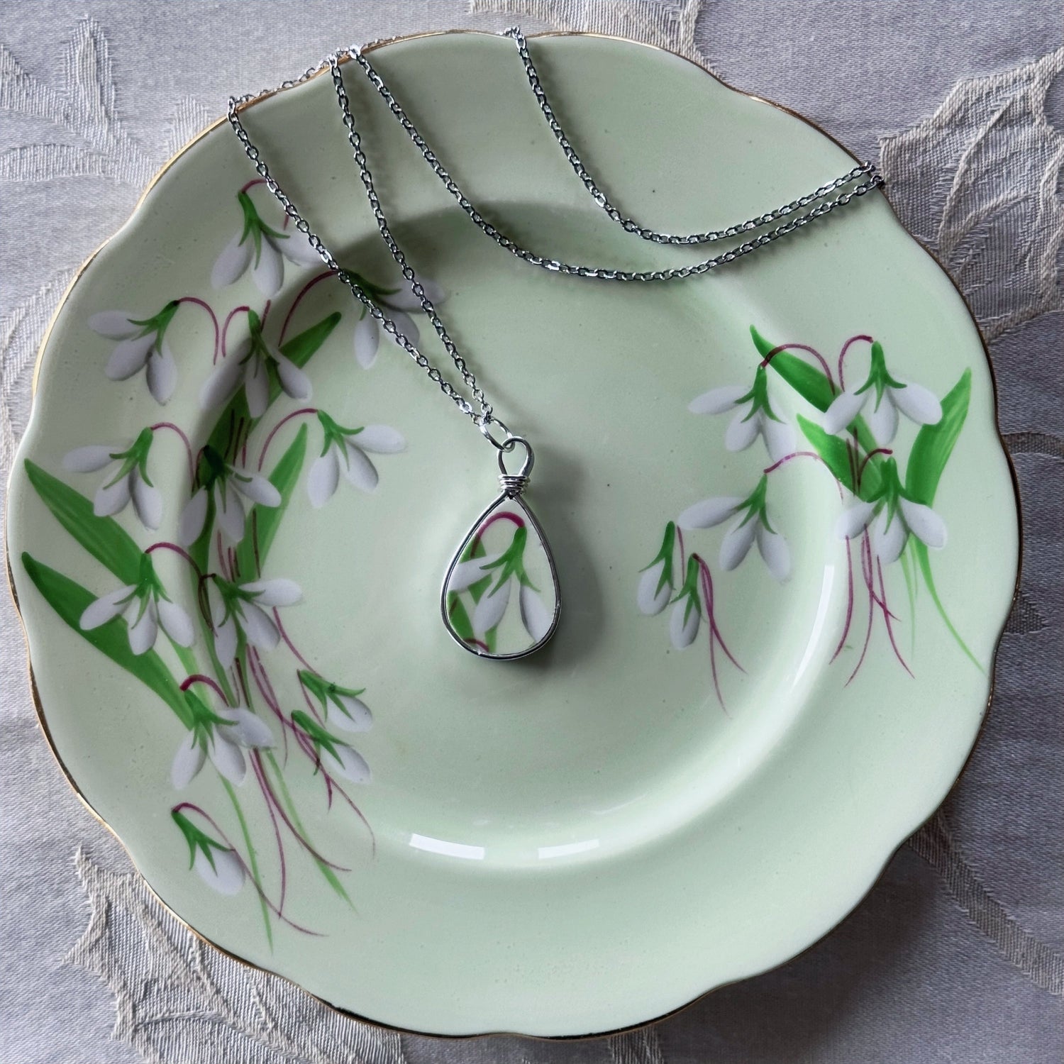 Laurentian Snowdrop - Green