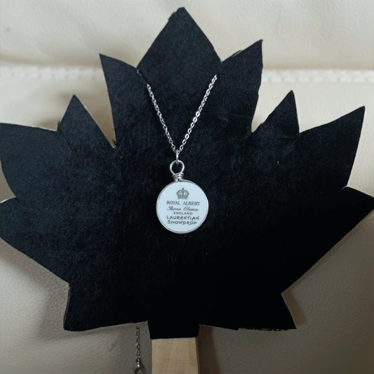 Laurentian Snowdrop - Green image 1