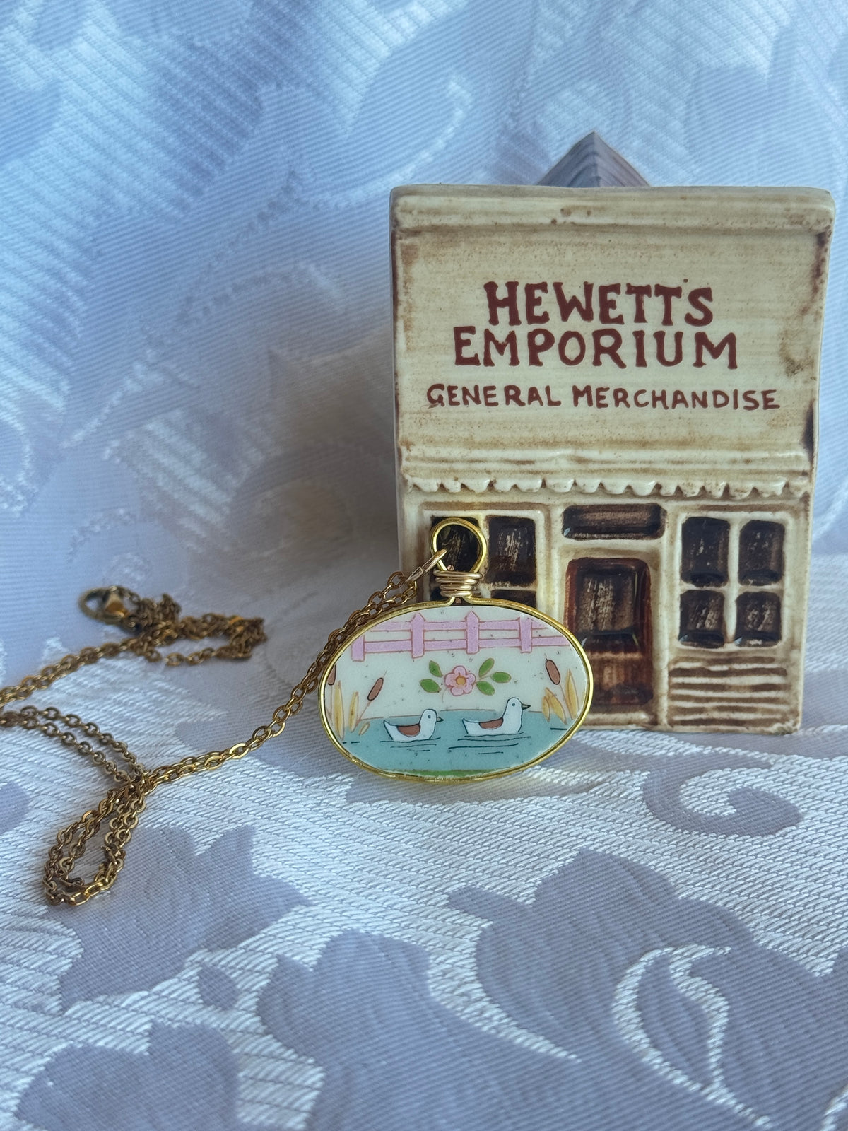 It's A Small World Oval, Two on the Water, Gold