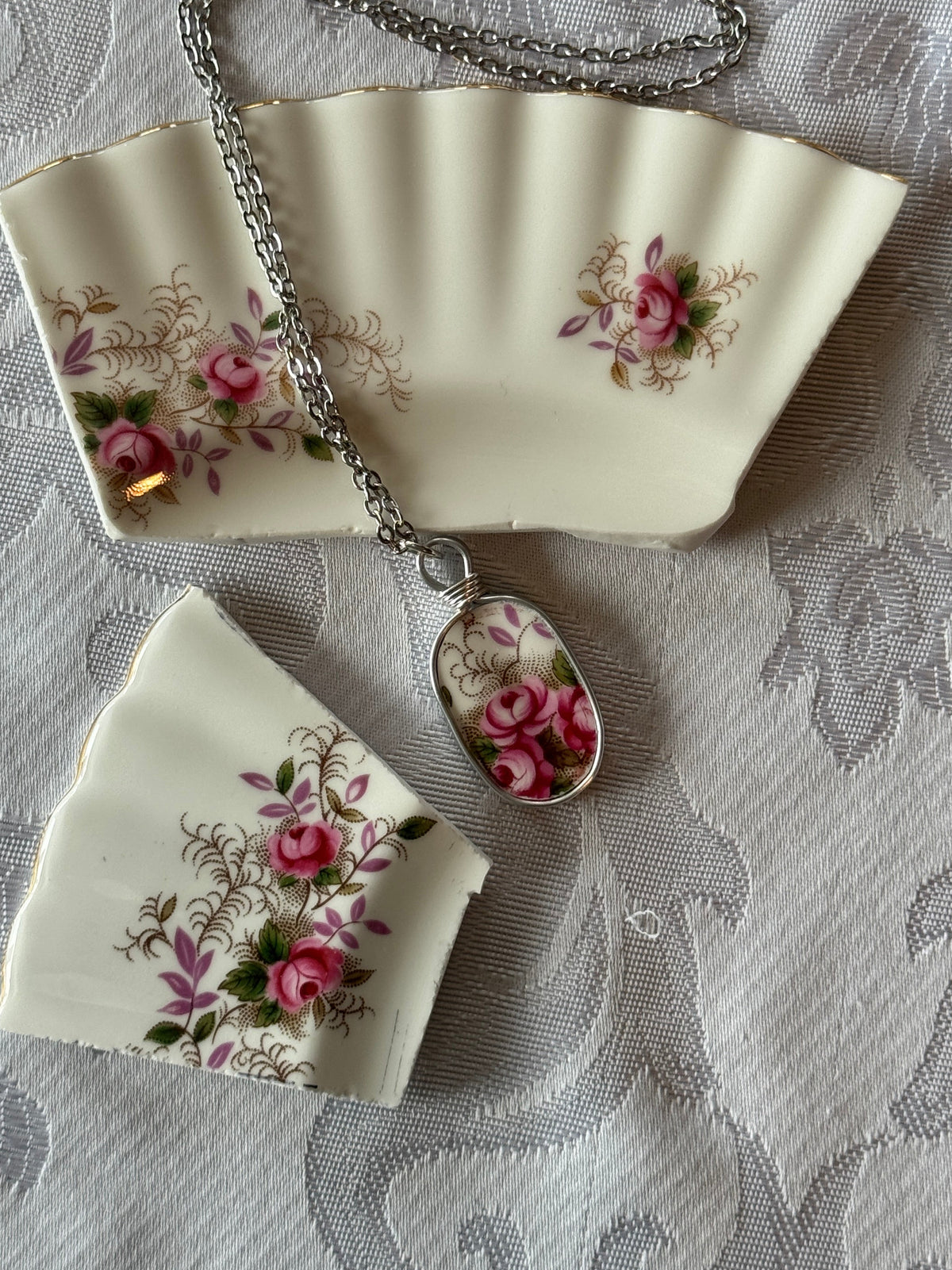 Lavender Rose Oval, The Full Bloom, Silver