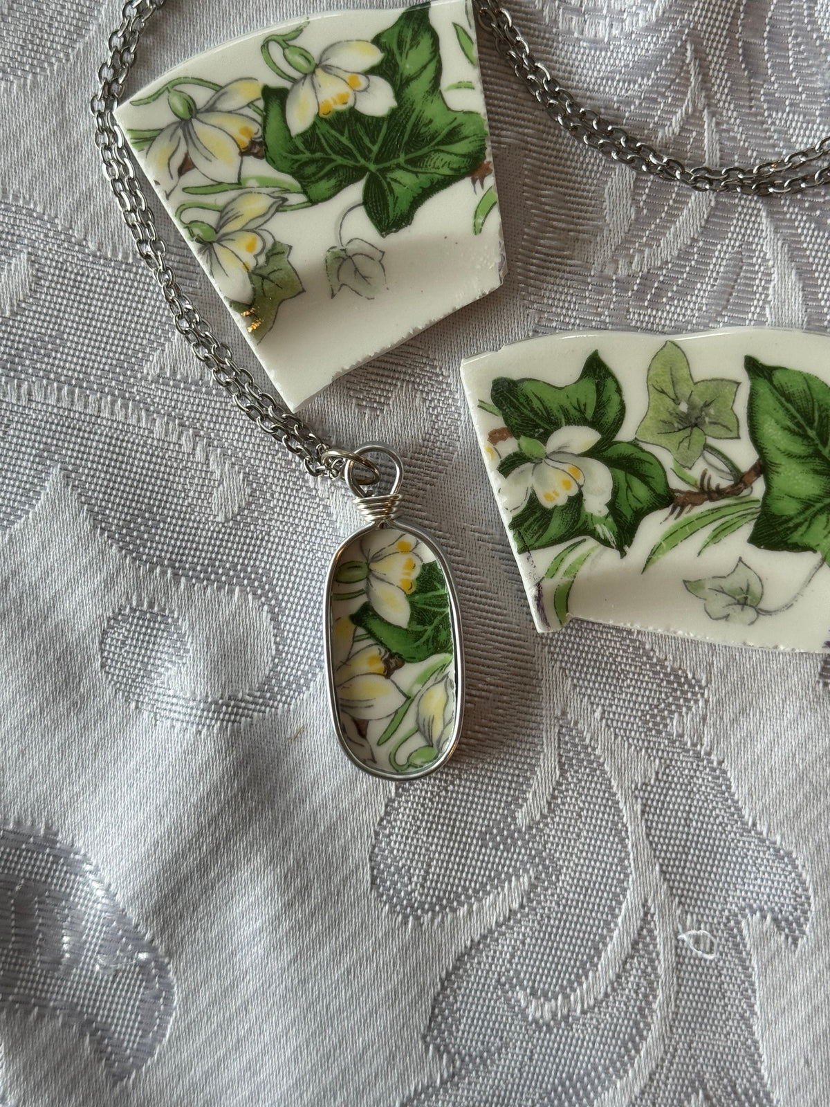 Ivy Lea Oval, Cascade Blossoms Silver