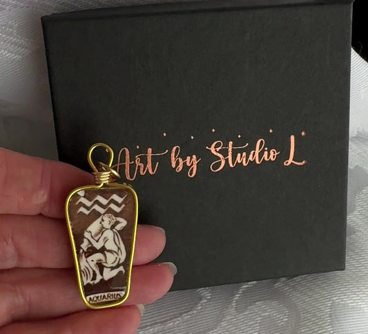 Zodiac Tombstone, Aquarius, Gold